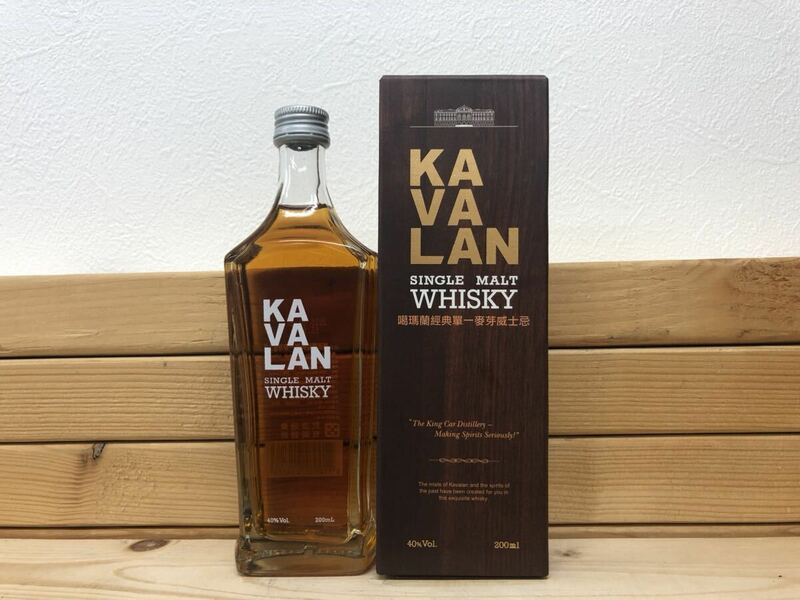 KAVALAN SINGLE MALT カバラン シングルモルト ミニボトル ウイスキー Whisky 200ml 40% 箱付き 古酒