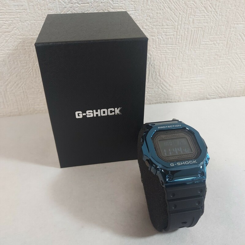 未使用 G-SHOCK CASIO カシオ 腕時計 ジーショック Gショック gmw-b5000 ブルー メタル