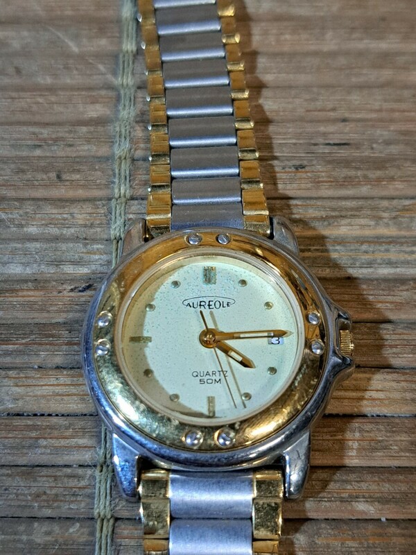 AUREOLE オレオール 腕時計 クウォーツ 金色文字盤 シルバー基調 時計 とけい トケイ アクセサリー ヴィンテージ アンティーク レトロ 50M