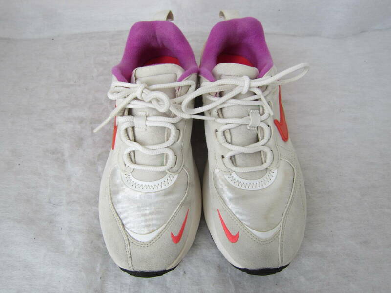 NIKE WMNS AIR MAX VERONA（ナイキ ウィメンズ エアマックス ベローナ）（CZ6156 100）　白/紫/赤　 wm23㎝ US6　 2020年製 　ok2403B