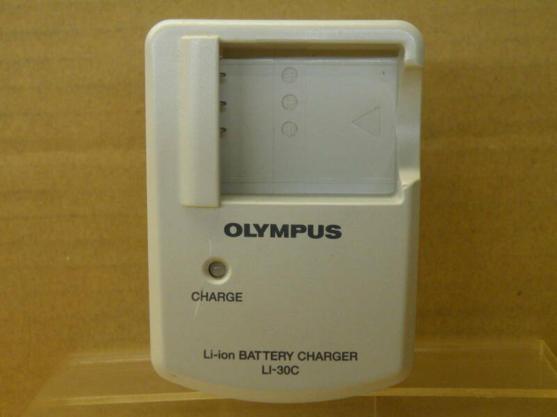 OLYMPUS オリンパス デジタルカメラ u-mini Digita 他 充電器 LI-30C