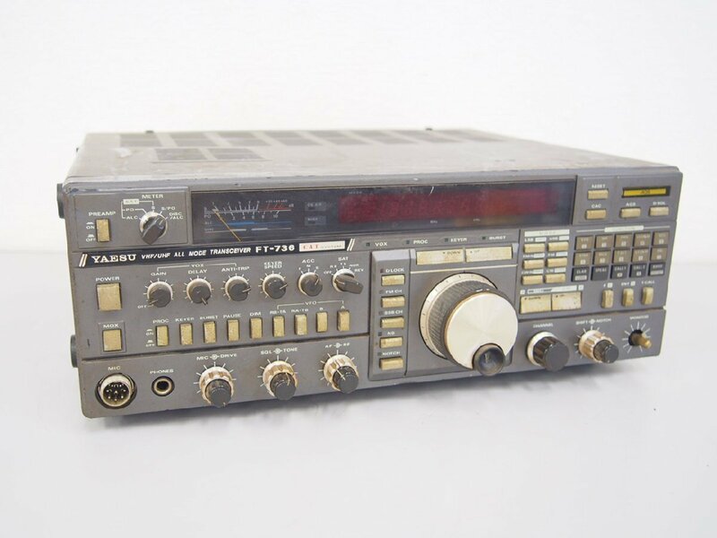 ☆【2R0320-38】 YAESU 八重洲 VHF/UHF ALL MODE TRANSCEIVER アマチュア無線機 トランシーバー FT-736 100V 現状品