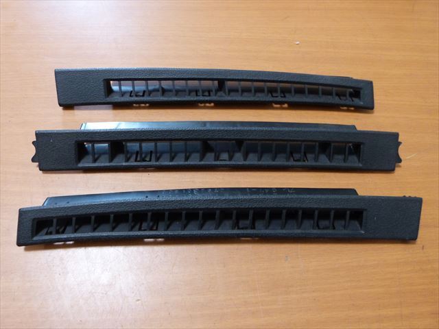 スカイラインDR30 HR30 R30 ダッシュデミスターカバー　セット