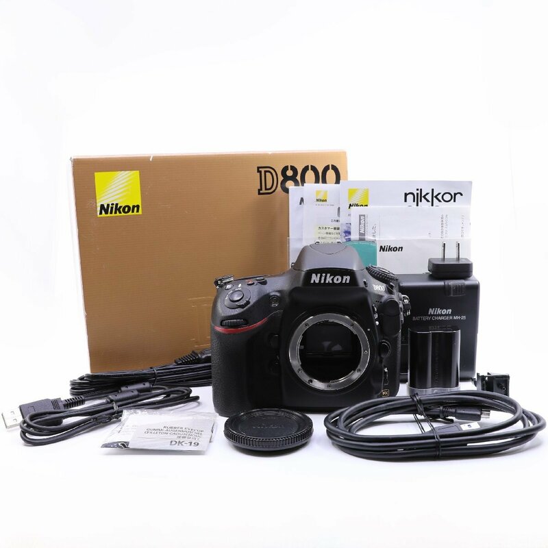 ＜ほぼ新品＞ Nikon デジタル一眼レフカメラ D800 ボディ シャッター数わずか3504枚！