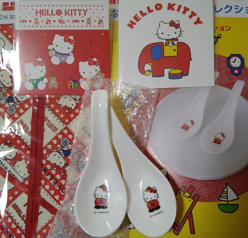 昭和レトロ No.60.61 HELLO KITTY なつかしのアイテムコレクション ハローキティティッシュケース（1976）＆ レンゲ（1985）＆カード2枚