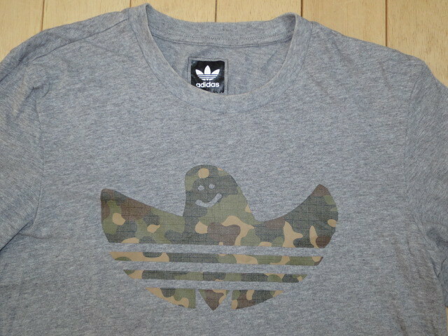 ☆アディダス(adidas)☆グレー☆半袖Tシャツ☆Lサイズ☆