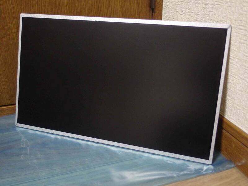 LG LP156WH4(TL)(P1) 15.6" 交換用液晶パネル ノングレア ～中古動作品 TOSHIBA dynabook B552/Hより 【期間限定値下げ】