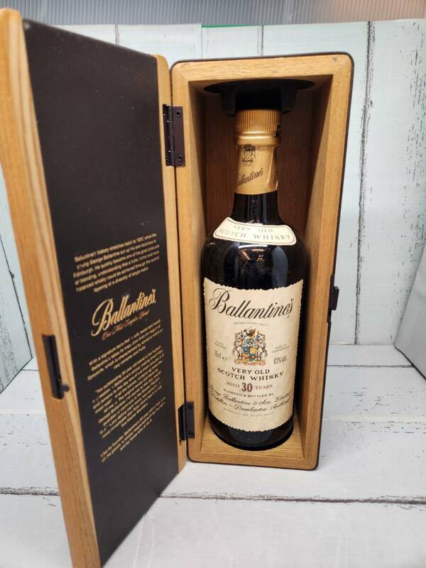 ☆GOL☆【古酒】 未開栓 バランタイン 30年 Ballantine's 750ml 43% スコッチ ウイスキー 木箱