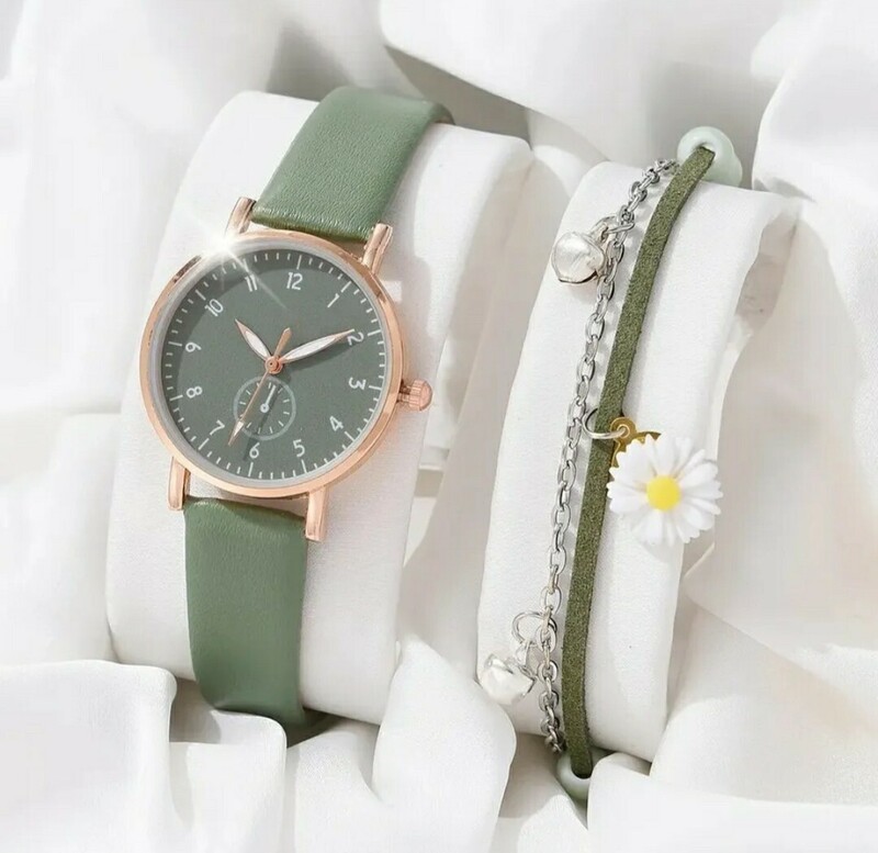 レディース 腕時計 ブレスレットセット　ファッション　レザークォーツ時計　新品未使用美品　