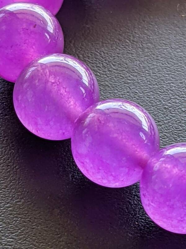 ブレスレット　紫カルセドニー　10mm珠　天然石