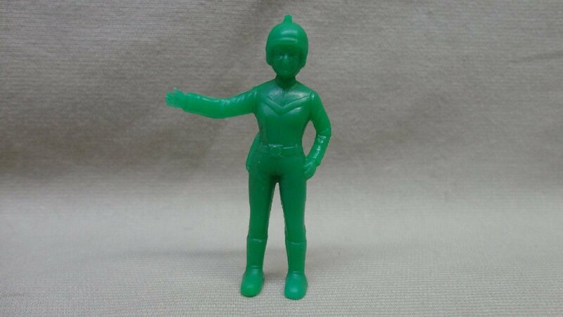 ポリ人形 MAT隊員 緑 ブルマァク 帰ってきたウルトラマン 当時物 駄菓子屋玩具