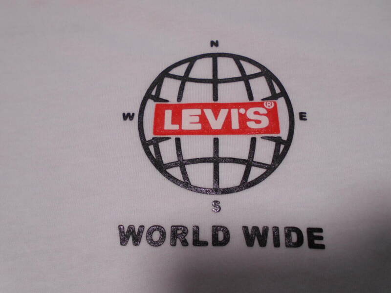 ★１度のみ　美品　リーバイス　Levi's　メンズ　半袖　Ｔシャツ　トップス　クルーネック　白　コットン　綿 　100%★