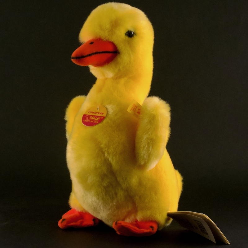 ドイツ シュタイフ（STEIFF） アヒル Steiff Yellow Chick Friedericke