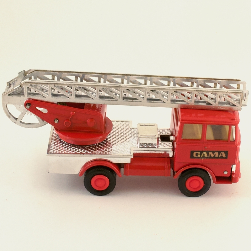 西ドイツ ガマトイズ（Gama Toys） 消防自動車 GAMA FAUN FIRE ENGINE MADE IN GERMANY
