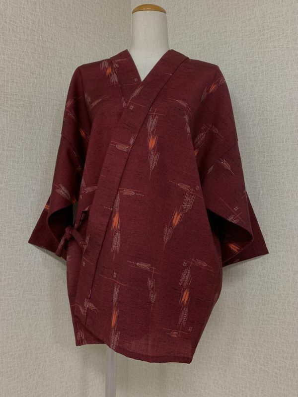 美品　和装　婦人　ひっぱり　水屋着　作業着　ウール×ナイロン　臙脂色に絣紋様　日本製　保管品
