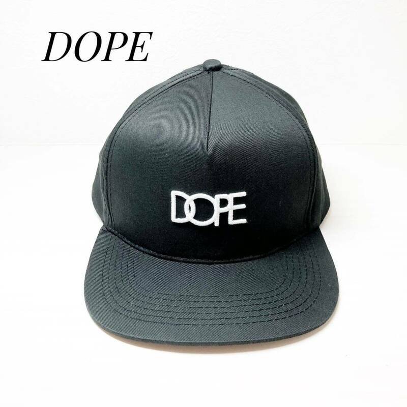 DOPE ドープ キャップ 帽子 スナップバック シンプル 刺繍 定番 黒 ブラック 白 ホワイト ツイルフラットキャップ コットン 綿