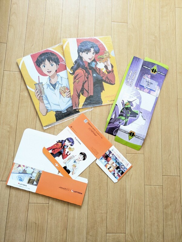 エヴァンゲリオン 新劇場版:破EVANGELION:2.22×LOTTERIA クリアファイル 2枚+おまけ3点　計5点セット