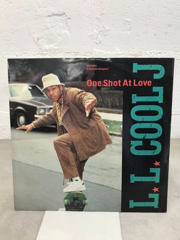 t0314-47☆ レコード LP L.L. COOL J./One Shot At Love・It Gets No Rougher HipHop