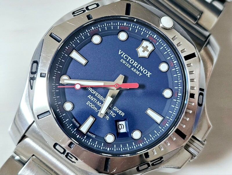 VICTORINOX ビクトリノックス I.N.O.X. PROFESSIONAL DIVER【24178】ブルー 紳士用高級腕時計 45mmフェイス 純正ブレス