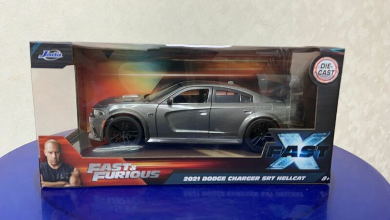 新品 1/24 Jada toys FAST&FURIOUS ワイルドスピード　 2021 DODGE CHARGER HELLCAT w25×H 11×D13