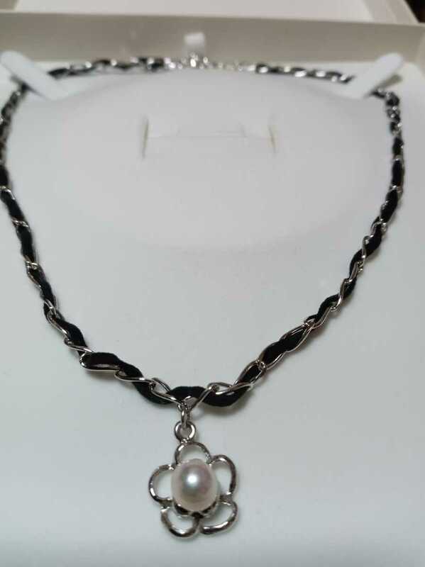 照りの綺麗な あこや真珠 アコヤ 本真珠 約7mm珠 お花の一粒パール 黒いリボンのチェーンネックレス 
