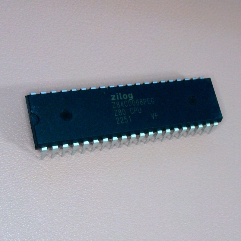 Z84C0008PEG (8MHzのCMOS版Z80)