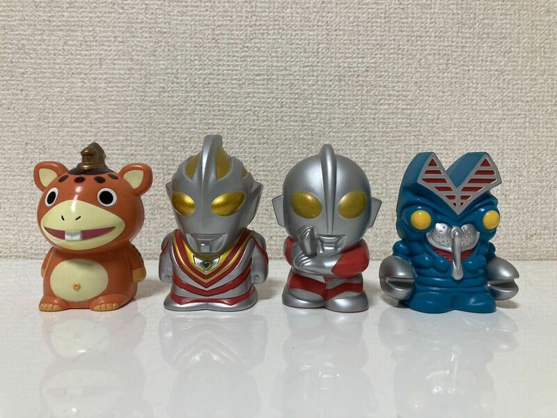 ウルトラマンガイア ウルトラマン ブースカ バルタン星人 ソフビ 貯金箱 YUTAKA 円谷プロ フィギュア 4体セット