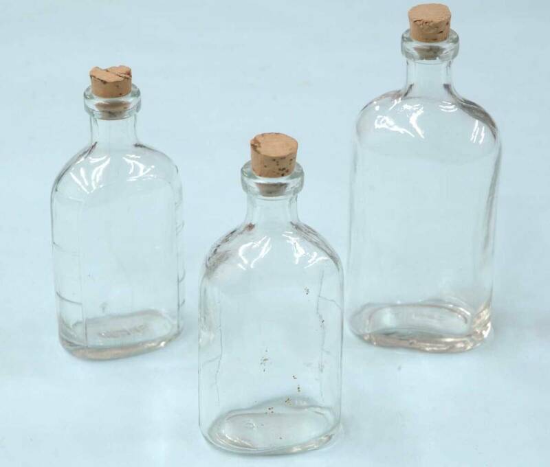 ■ガラス瓶■小さなガラス瓶 コルク蓋付 3本まとめて■当時もの/昭和レトロ/アンティーク