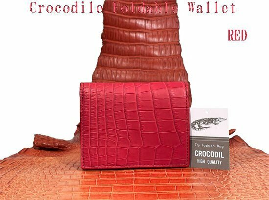 格安 ～ クロコダイル コンパクト 折財布 レッド 一枚革 実物画像 新品 美品 愛らしいデザインとコンパクトな折財布