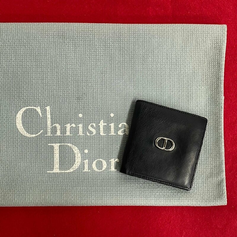極 美品 Christian Dior クリスチャンディオール CD ロゴ 金具 レザー 本革 二つ折り 財布 折り財布 ミニ ウォレット ブラック 黒 82632