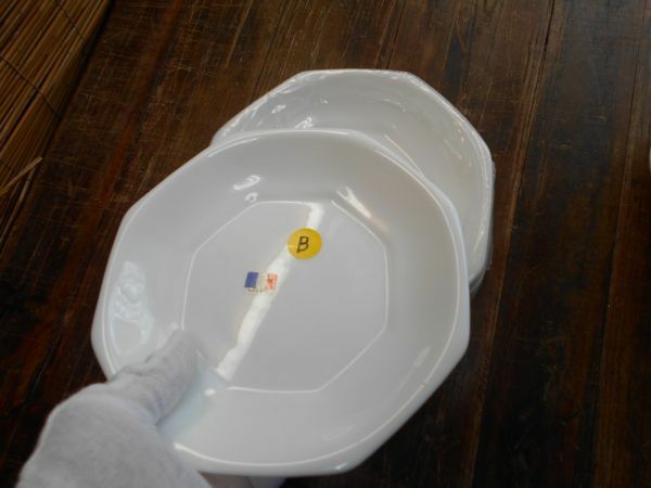 フランス製　白い　ガラス皿B 21h2.5cm　未使用　6枚セット　arcopal アルコパル