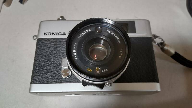 コニカ KONIKA C35 フイルムカメラ 未確認ジャンク扱い