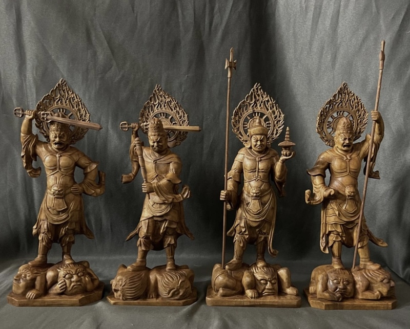 総柘植材　仏教工芸品　時代彫刻　一刀彫　極上彫　木彫仏像　四天王立像