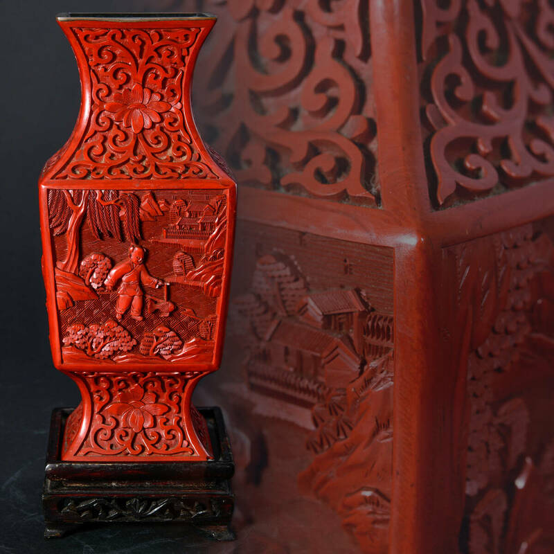 中国美術 堆朱 四方山水人物文 花瓶 台付 唐物 高さ26.8cm kz10303