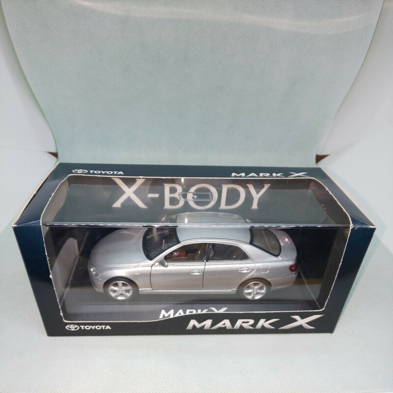 カラーサンプルカー トヨタ マークX シルバー MARK X ミニカー モデルカー ディーラー展示用 色見本 モデルカー 匿名配送 No.230