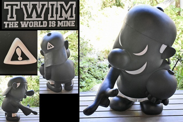 【 BOMBERKID ボマーキッド】ジャイアント ボマー フィギュア ブラック ジャンボサイズ TWIM THE WORLD IS MINE シークレットベースで購入