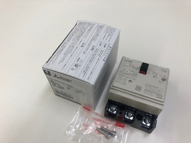 三菱電機　漏電遮断機　NV30-CS 3P 10A 　30ｍA　100-230VAC　新品未使用