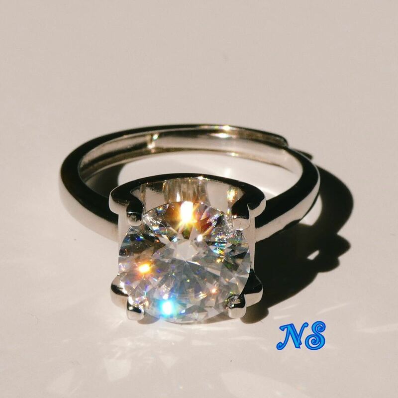 モアサナイト　指輪　3ct ソリティア　フリーサイズ　ダイヤモンド　9mm リング　３カラット　4本爪