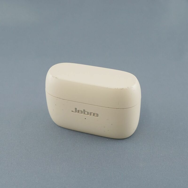 Jabra Elite 85t 充電ケースのみ USED品 ジャブラ 完全ワイヤレスイヤホン 充電器 チャージングケース Qi ワイヤレス充電 完動品 S V9823