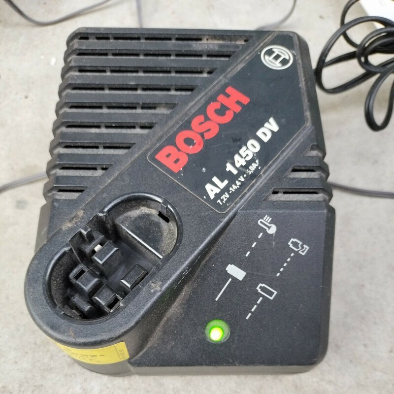通電のみ確認 Bosch AL 1450 DV 7.2-14.4V 5A ボッシュ　充電器　インパクト/ドライバー/ドリル