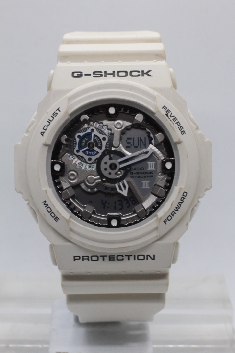 【CASIO】G-SHOCK GA-300-7AJF 中古品時計 電池交換済み 24.4.29　