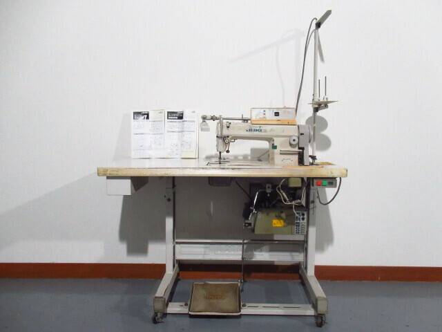 JUKI ジューキ JUKI 高速一本針本縫自動糸切装置付きミシン DDL-5570N / ミシンコントローラ SC-120N 三相200V 工業用ミシン 管理24D0408G