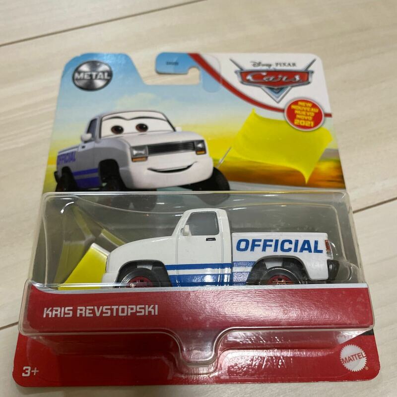 マテル カーズ カーズ クリス レヴストップスキー ミニカー MATTEL CARS KRIS REVSTOPSKI キャラクターカー 旗付き イエローフラッグ