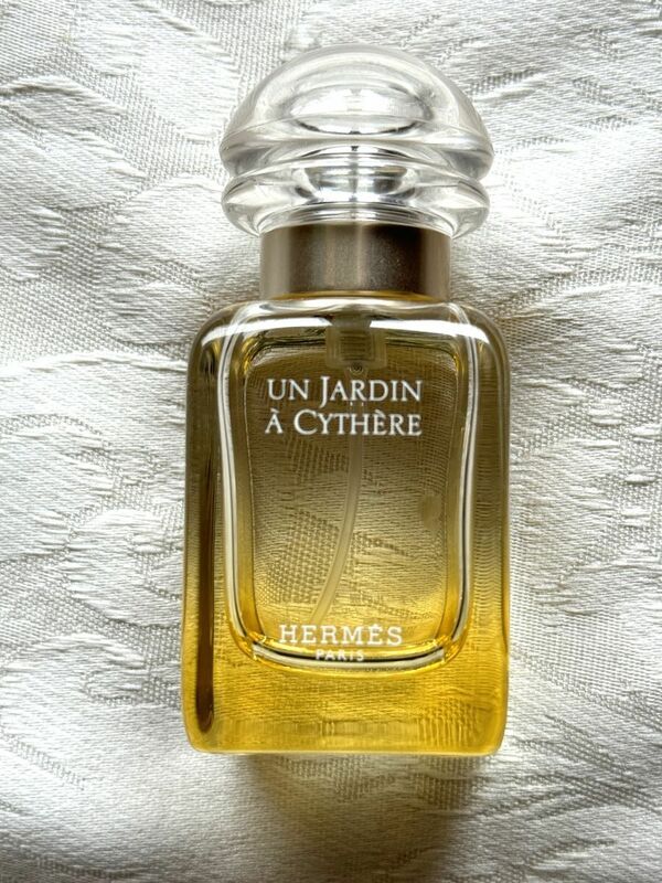 ★　9割残量　★　エルメス/HERMS　シテールの庭/UN JARDIN A CYTHERE　オードトワレ　30ml