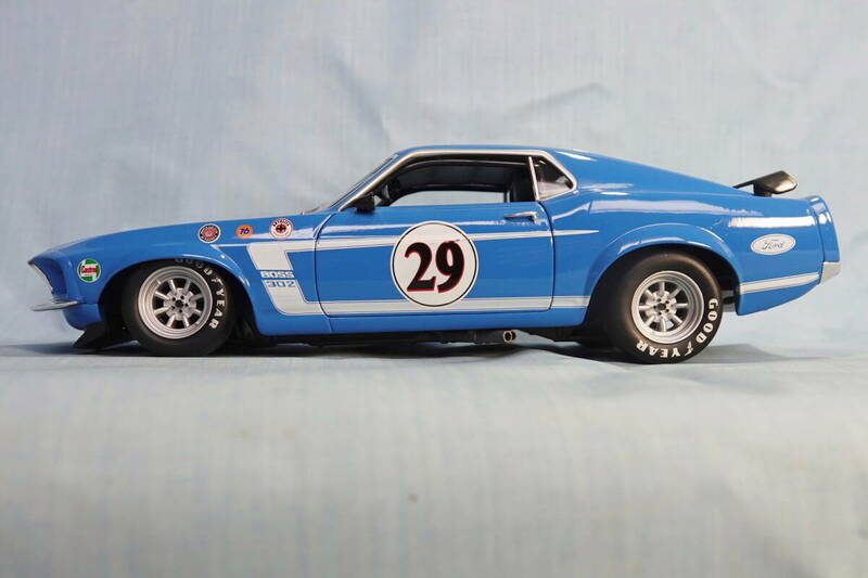 1/18 Welly 1969 Ford Trans-Am Mustang BOSS302 #29　中古品