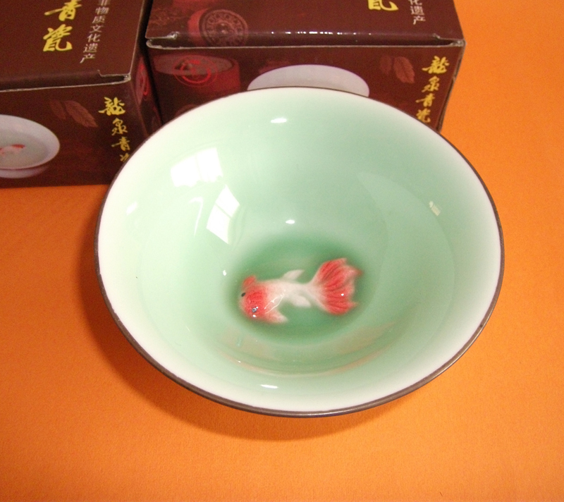 「金魚が浮き出る茶杯」珍品茶杯・台湾（012）グリーン（1個）