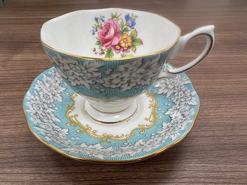 ロイヤルアルバート カップ＆ソーサー エンチャントメント Royal Albert