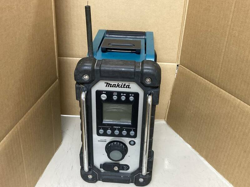 ■makita■充電式FM/AM ラジオ付スピーカー■MR102■中古■　★即決★