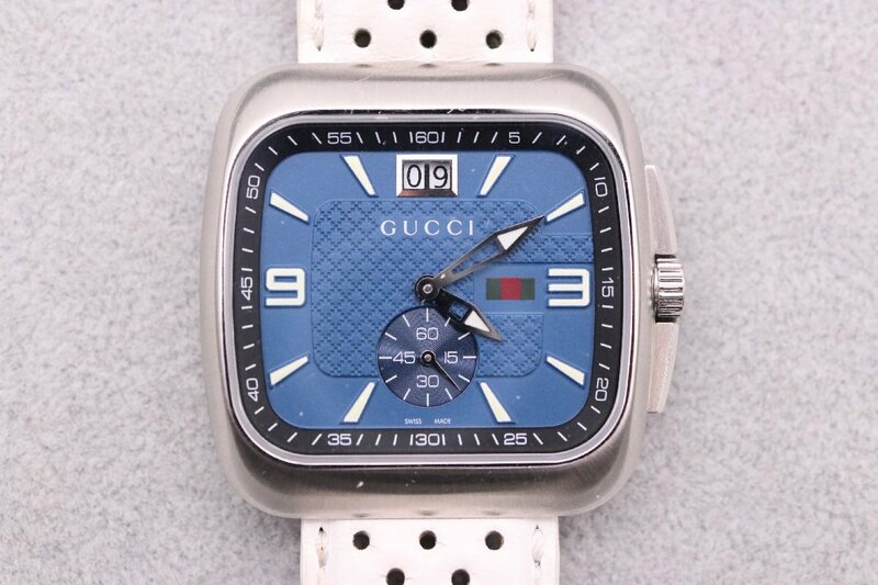 【中古美品】GUCCI グッチ 131.3 グッチ クーペ シェリーライン ビッグデイト クオーツ SS スクエア 防水 メンズ腕時計【漂亮】