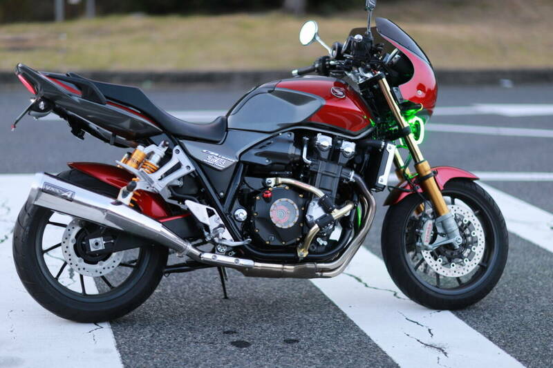 希少 CB1300SF　SC54　６速　中古ベース　加工後未使用品　自作スケルトン　クラッチカバー　対応車種が多いです。